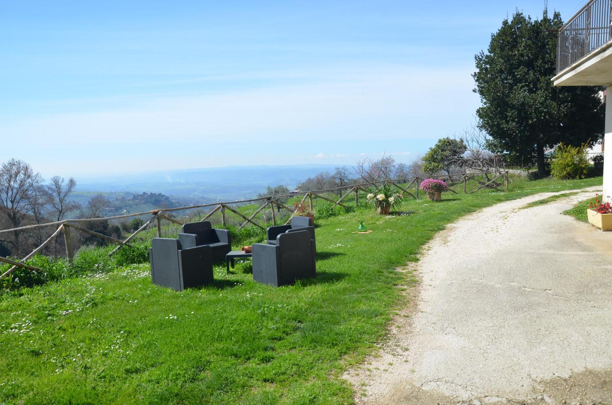 Casa Franceschini Villa Poggio Mirteto Luaran gambar